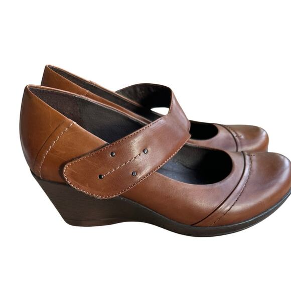 Dansko Size 38EU Size 7.5-8 US Brown Leather Wedge Mary Janes Fall Professional - Picture 2 of 7